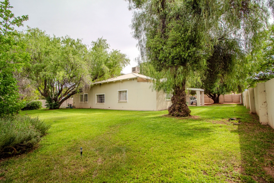 4 Bedroom Property for Sale in Middelpos Northern Cape